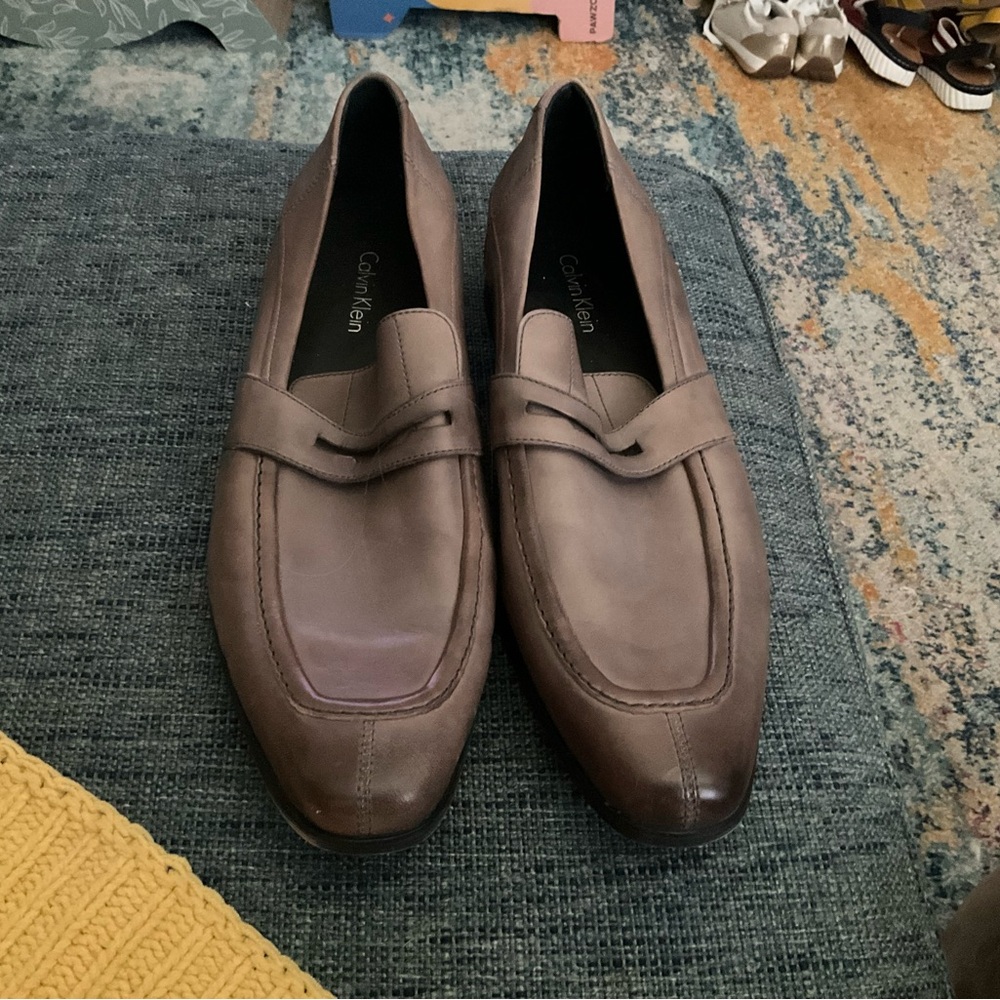 Men’s shoes size 9 like new leather